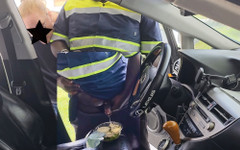 Big juicy ass booty clapper & jamdown: OMG!!! Zákaznice načapala doručovatele potravin, jak si honí na jejím...