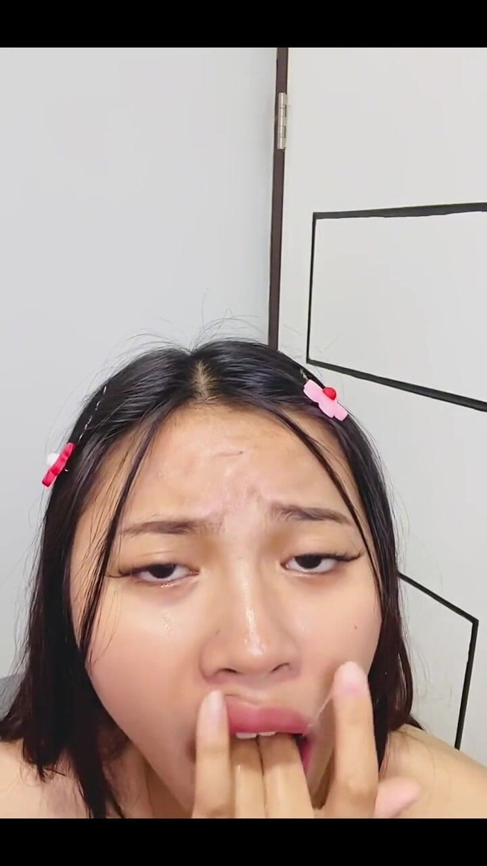 Cherrryblisss: Cute Girl