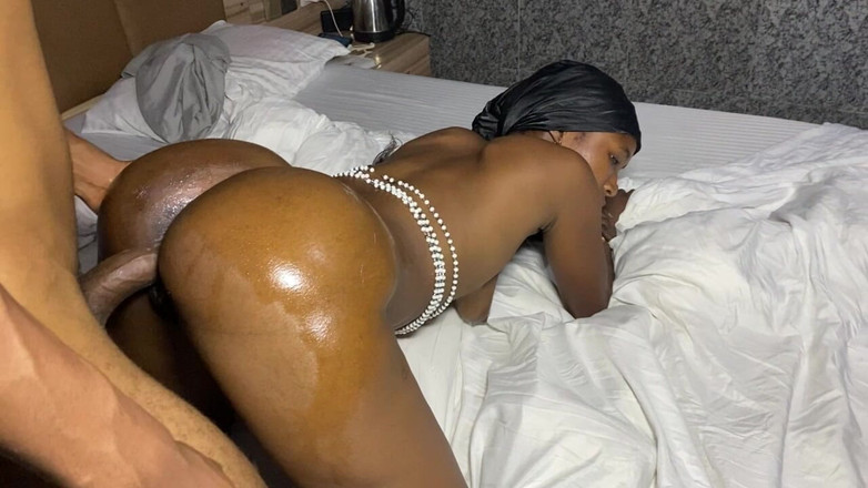 Moonlight blues: Kurvig brud blir rå doggy från stor kuk ny beundrare...