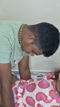 Partie 2, couple desi passionné, séance à la maison - baise intense sur le matelas par terre