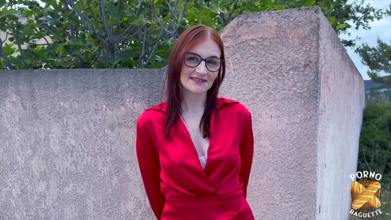 Porno Baguette: Lavyana, rossa calda, ama cazzi e fighe