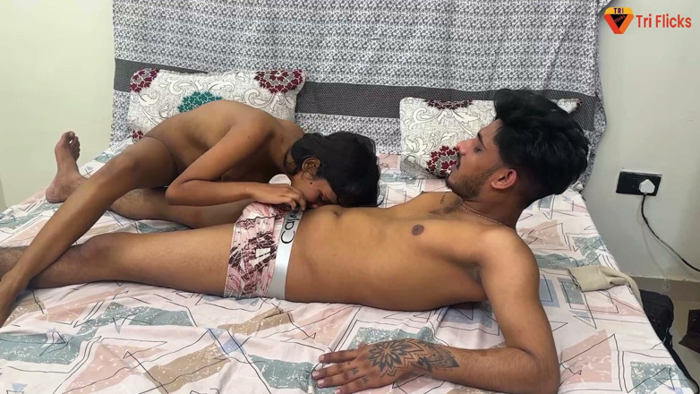 Triflicks: Il fratellastro commette un atto contro la sua sorellastra