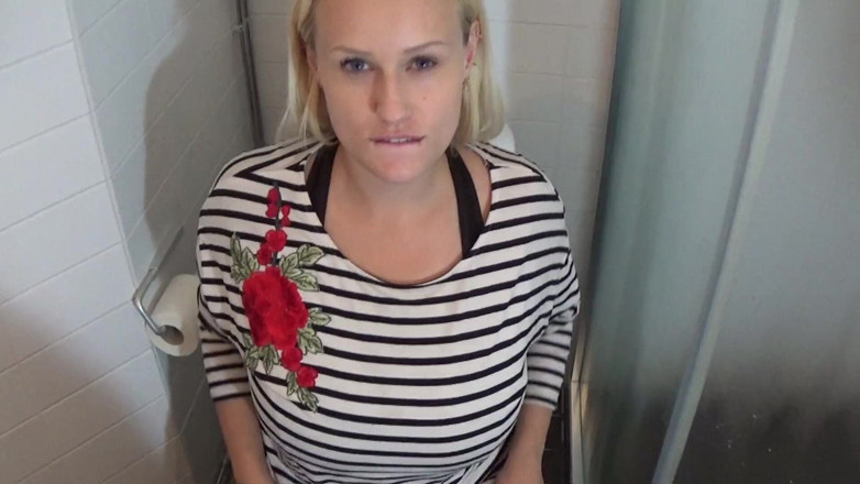 Amateur Homemade Porn: Fucking my big ass stepmom in public toilet