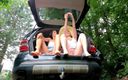 No panties TV: Dvě sexy holky bez kalhotek naloží auto a dělají selfie