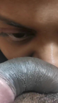 Ấn Độ sexy bhabhi bú cu của tôi