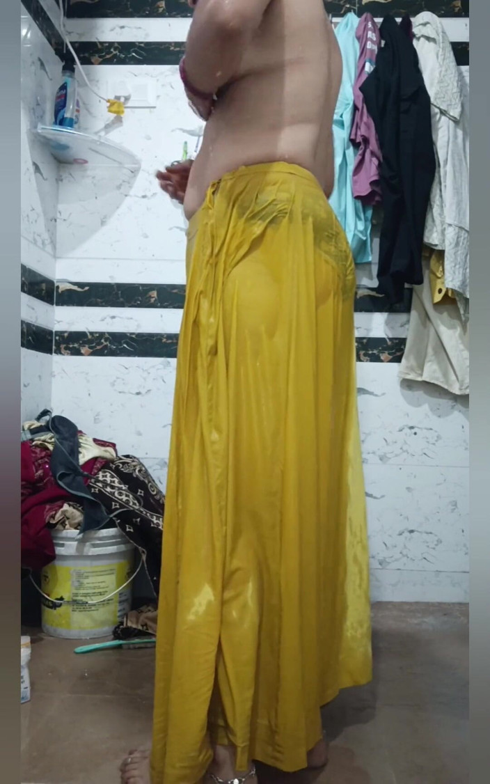 Priyahot77: Pertunjukan Badan Gaya Baru Priya Bhabi