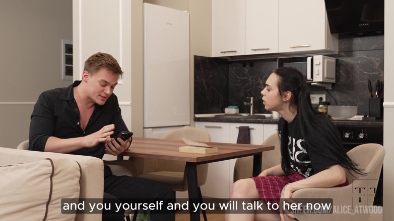 Alice_Atwood: Guru yang ketat! Jangan bilang ibu tiriku aku murid yang...