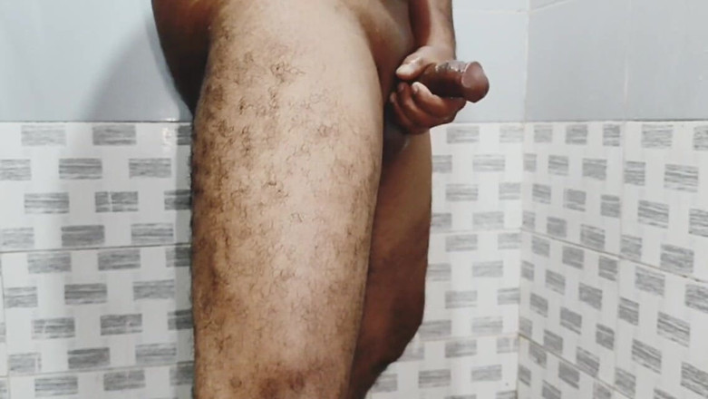 Jastin: Tiba-tiba ada yang masturbasi dan mergokin cowok ini masturbasi dan...