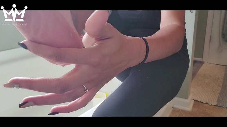 My Amula Goddess: Makan malam dihidangkan suami saya yang mengganggu