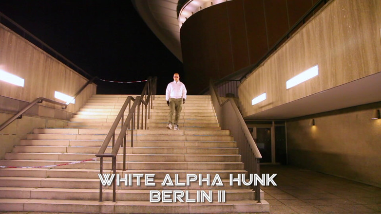 GERMANE_XL: Weißer alpha-brocken Berlin 2