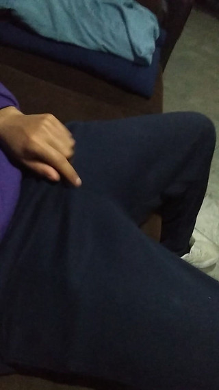 AlexAlejandro13: Ayo, aku akan mengundangmu ke sofa