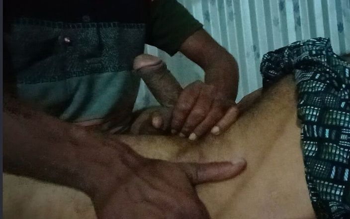 Assam sex king: Masturbación con la mano por Ghush En una habitación Assam