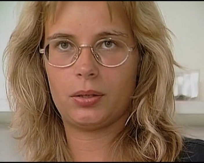 Deutsche XXX Filme: Blondie From Germany Showing How She Plays with Her Muff