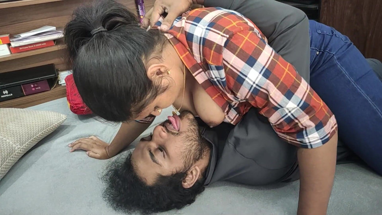 Vaishnavysharunraj: Cặp đôi Mallu ngực nóng bỏng bú lãng mạn, cặp đôi Ấn Độ bú...