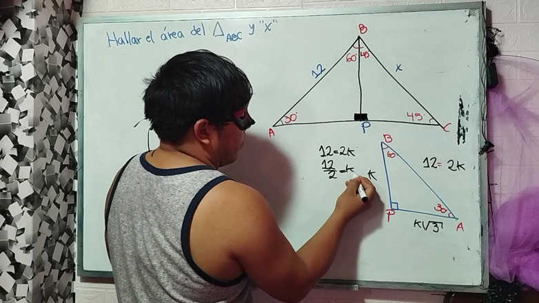 Rosaroja: 11 ตรีโกณมิติ: แบบฝึกหัดสามเหลี่ยมที่โดดเด่น
