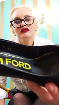 Locktober, chasteté, adoration des pieds en nylon