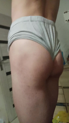 Klaudiusz: Strok pertama dubur