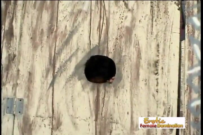 Erotic Female Domination: Ice la Fox के साथ पर्दे के पीछे का शानदार वीडियो