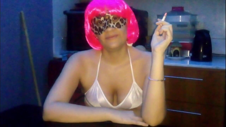 Sexoamateur: Palenie cygarety