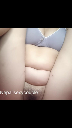 Nepalisexycouple: Nepali dona de casa auto satisfação com o dedo. Namorado...