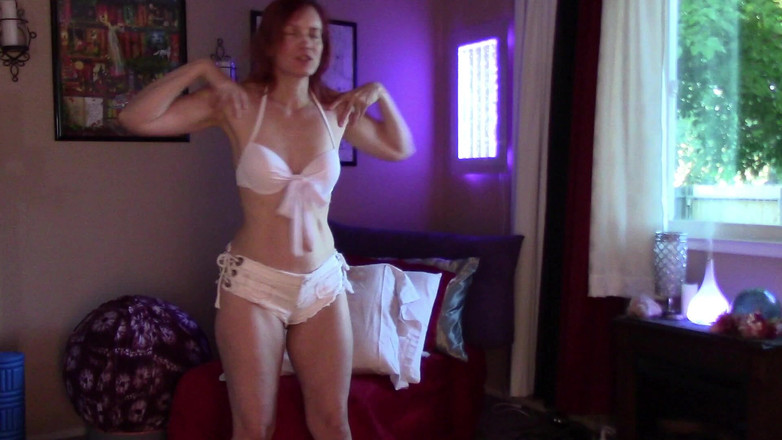 Aurora Willows: Yoga berdiri