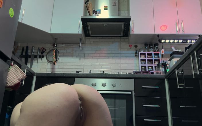 teentiabeanie: 흑인 스타킹을 입은 일부 댄스