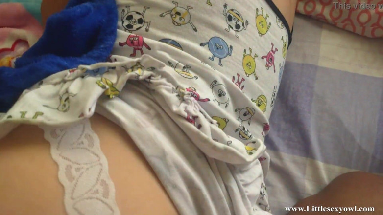 Littlesexyowl: "Сreampie ! La belle-fille, c'est qu'elle ne se réveille que quand...