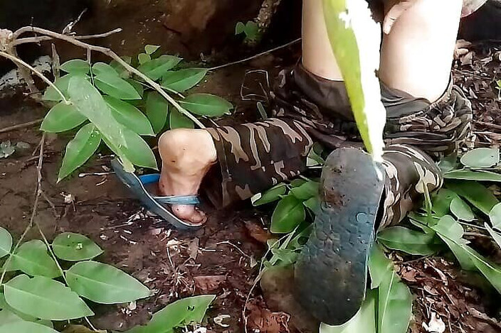 Gangbang straight: Katrina Kaif Ass Lízání Hold od Saraleona v Džungli