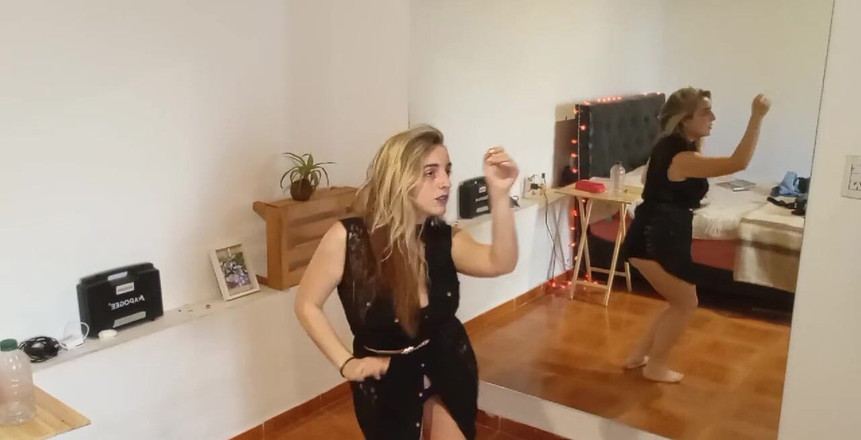 tunoviaputita: 我喜欢跳舞。坏女孩性爱