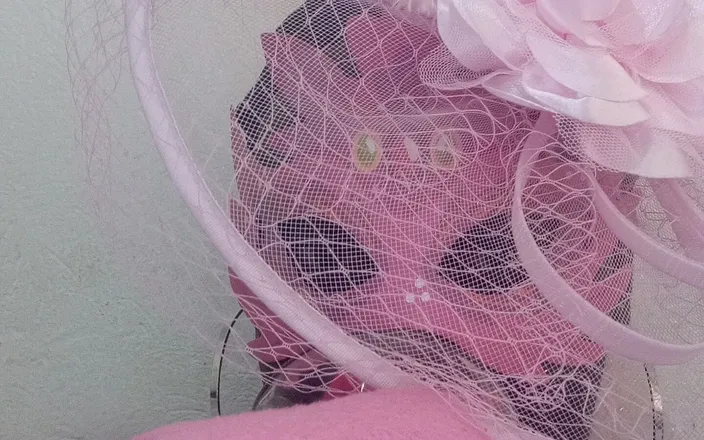 Black Chubbirella: Just Staring at Chubbirella's Tight Hot Pink Pussy for Straight 20...