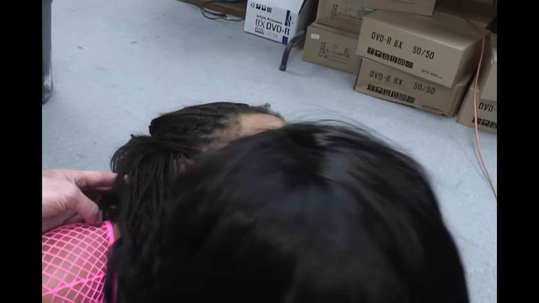 Pov Atack: 我的继母和我玩弄鸡巴