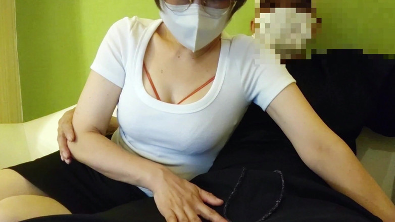 akeieroi: ライブ配信フェラ好き淫乱熟女