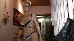 German amateur - 100% German hardcore videos: Milfka s obrovskými kozami je ošukaná zezadu a vystříkaná