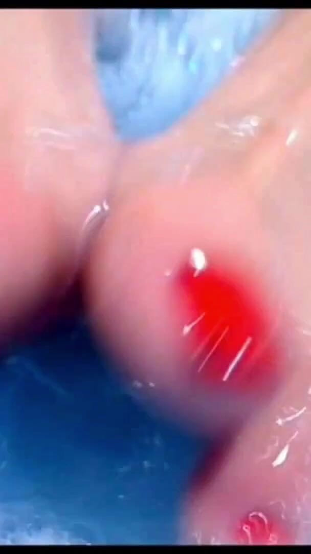 * Soapy Toes * (KatrinaVonBad)