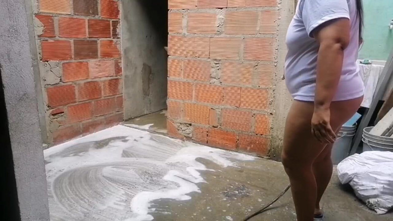 Adribella69: Assume questa ragazza e mi sorprende che abbia un bel...