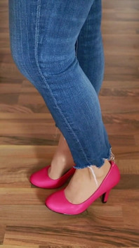 Pink Heels on Wood - Svůdné klikání a Jeans Tease Asmr