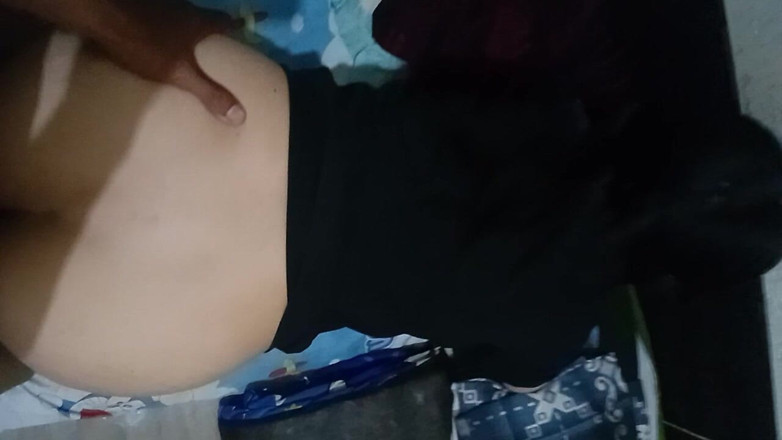 Famly sex: Estilo perrito angelasiano, coño blanco, virgen estrecho