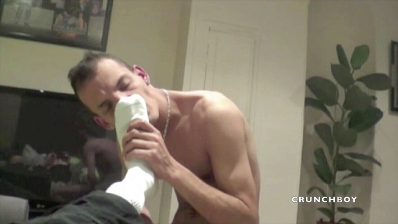 Raw French Bad boys: Domination des pieds et des pieds par français twink et...