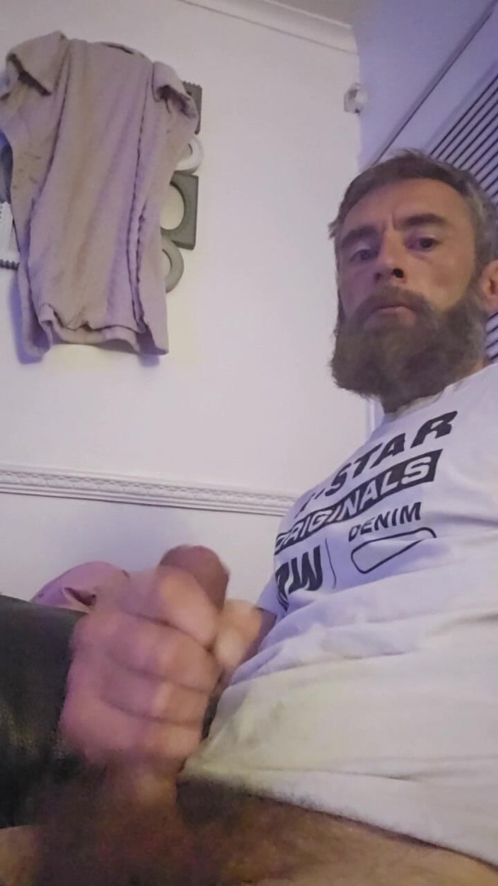 Smoking stoker: Con cu to sục cu