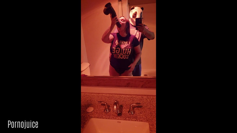 PornoJuice Faphouse: トーニャ・シン主演の『I Need a Huge Cock』