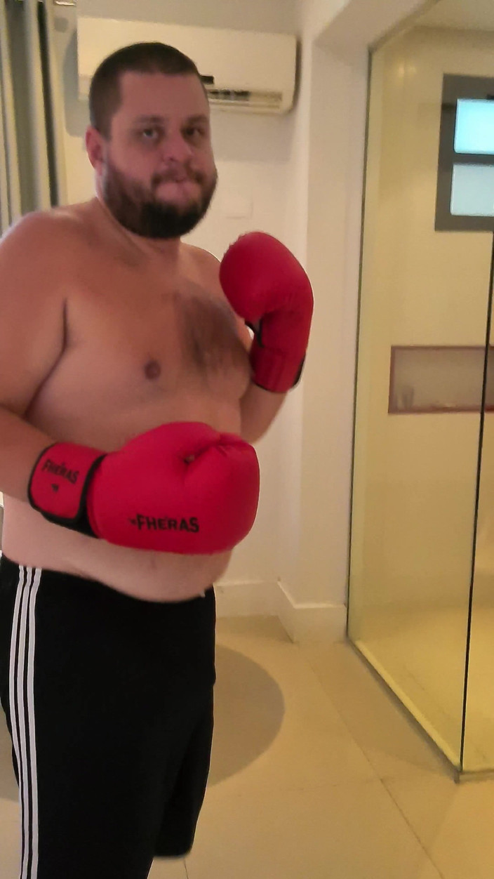 Punchbagplz: (pov) Medvědí boxer vás dominuje