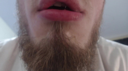 Hunky time: Dominujący używa swojego sub