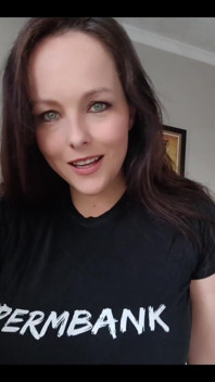 Swipe to See That Today Is a No Pants Day