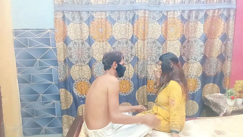 HotQueenPk: Malik ny 房子女仆 ko 厨房 sy 房间 mai bulaya aur nanga kr k 大胸部...