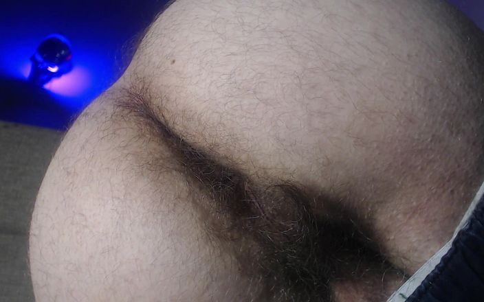 Hunky time: Juicy Straight and Hairy Ass