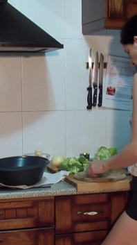 Pot să-ți gătesc ceva și apoi vom vedea ce-i de la desert