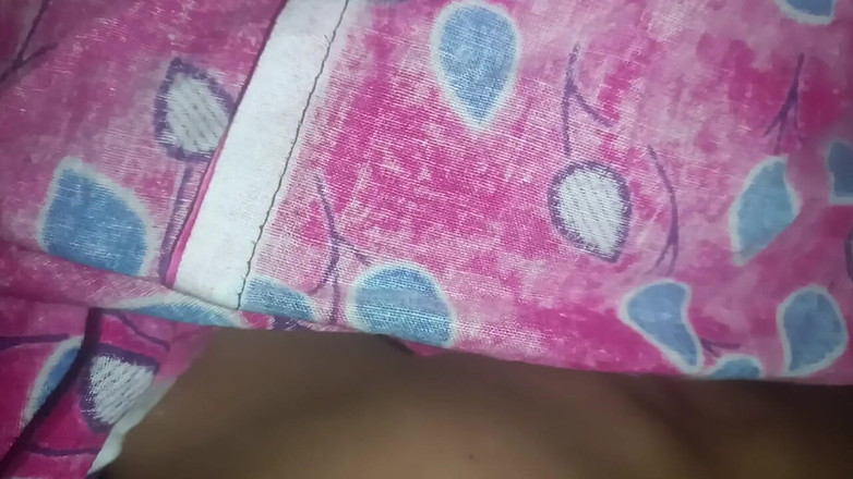 Hharr9898: Desi harig poesje neuken