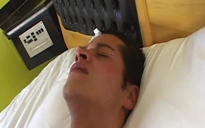 Just X Gays amateur porn: Man Whores 02