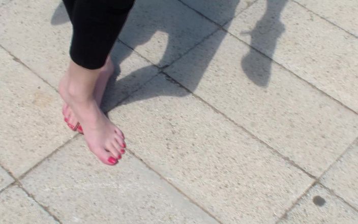 Spaingirl Natalie: Shoeplay