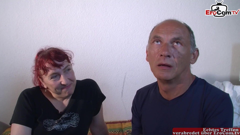 EroCom: Soție matură cu corp slab și păr roșcat împărțită în audiție în trei